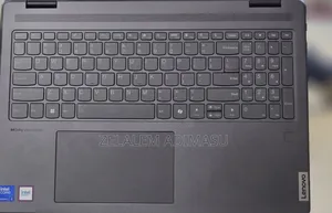 New Laptop Lenovo Yoga 7i 16GB Intel Core Ultra 5 SSD 1T