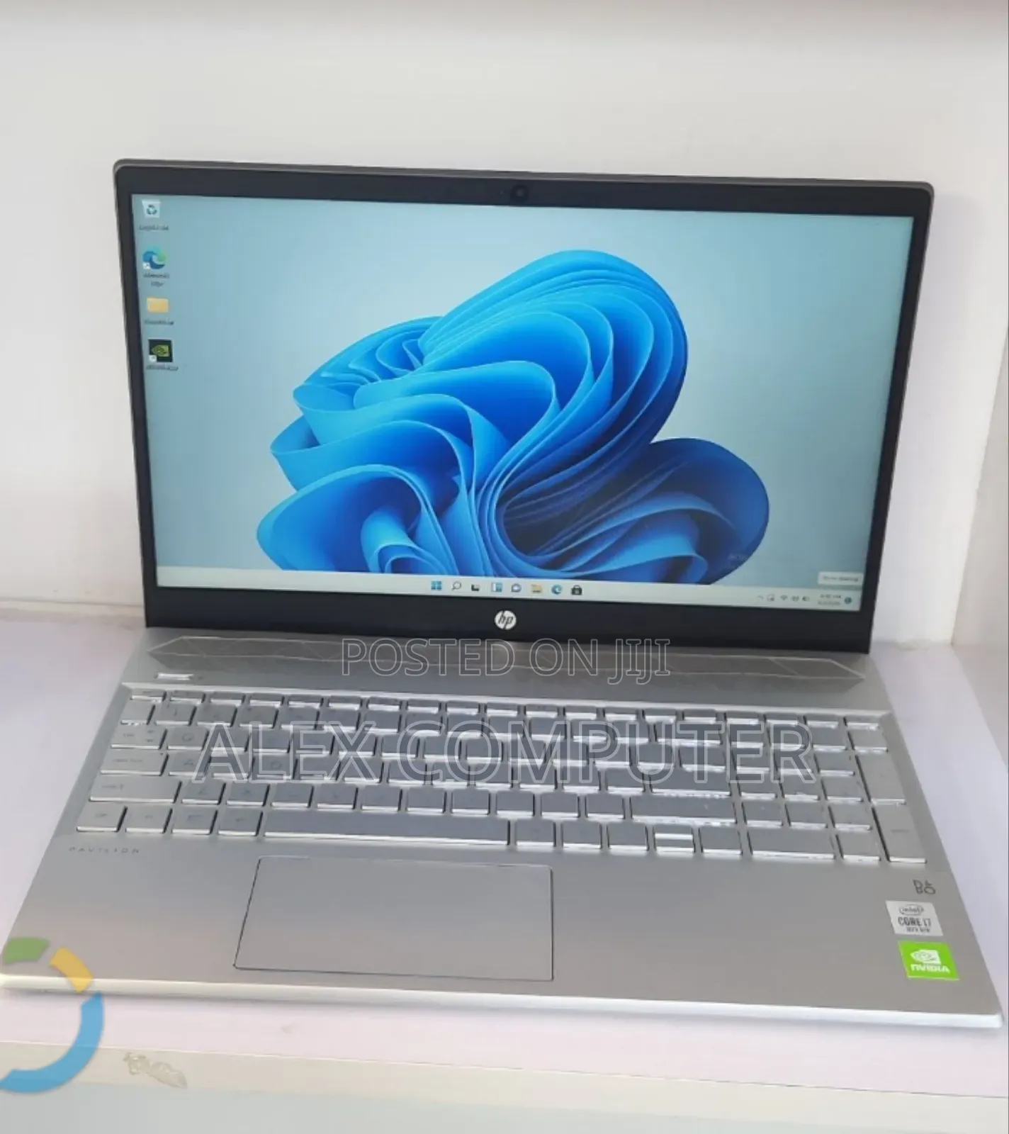 New Laptop HP Pavilion 15 16GB Intel Core i7 SSD 512GB