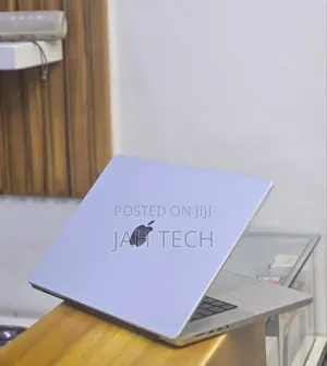 New Laptop Apple MacBook Pro M1 32GB Apple M1 Pro SSD 512GB