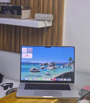New Laptop Apple MacBook Pro M1 32GB Apple M1 Pro SSD 512GB