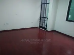 አስቸኳይ የሚሸጥ አፓርትመንት 152sqm 3bedrooms