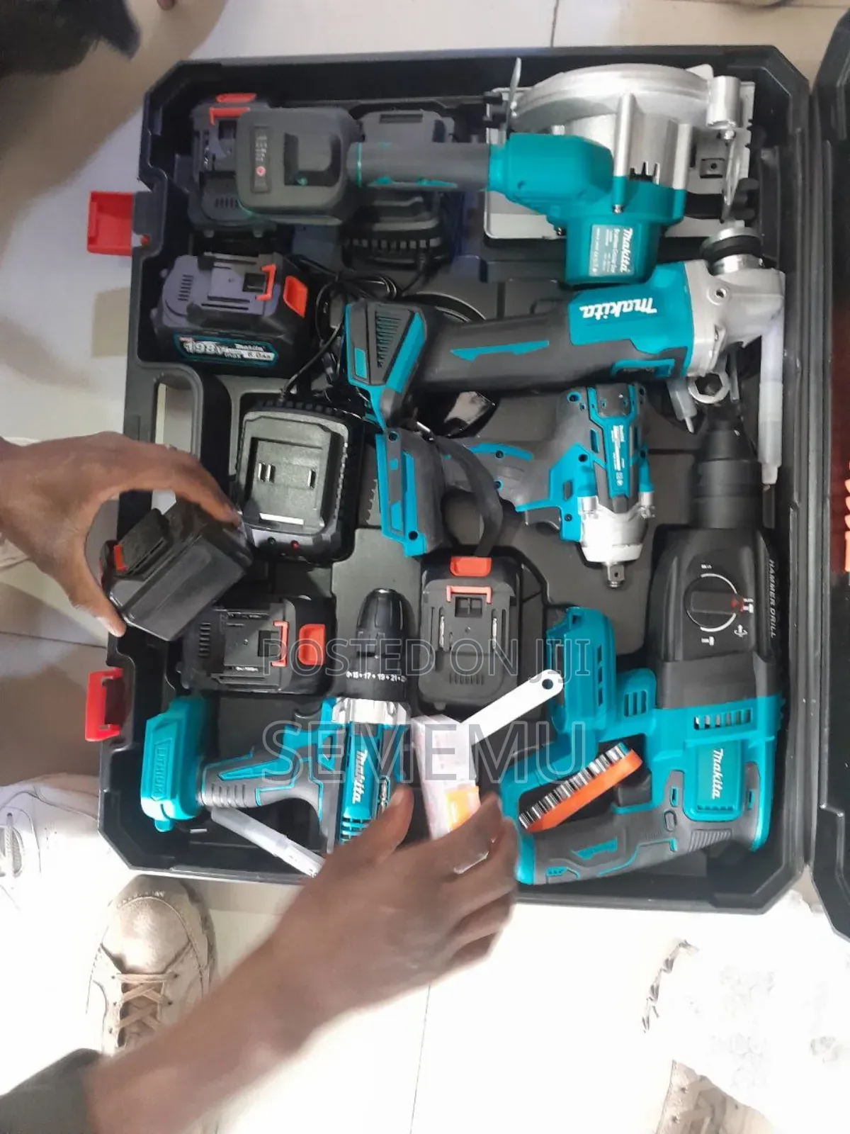 Makita 4in 1