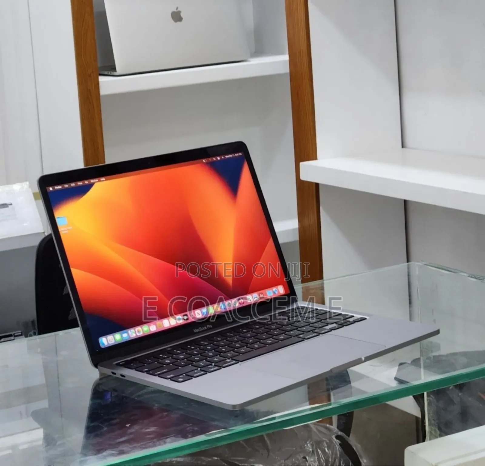 New Laptop Apple MacBook 8GB SSD 256GB