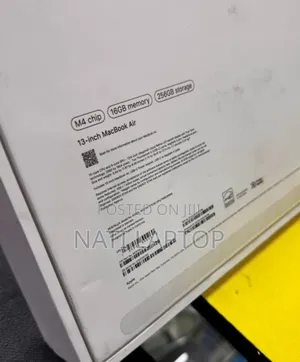 New Laptop Apple MacBook Air 2025 M4 13-inch 16GB Apple M4 SSD 256GB