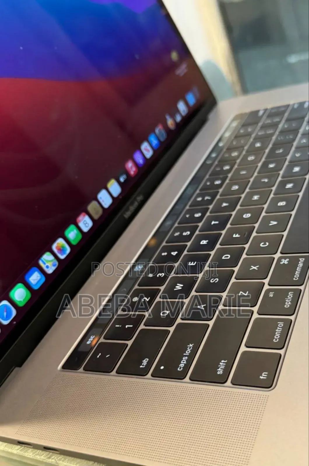 New Laptop Apple MacBook Pro 2016 16GB Intel Core i7 SSD 256GB