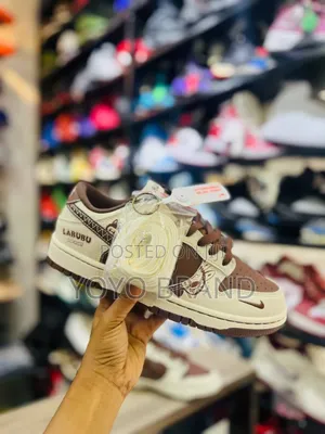 Sb Dunk Low"Labubu" Dark Brown Fashion Unisex Sneaker