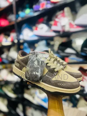 Nike Sb Dunk Low Brown Beige Unisex Fashion Sneaker