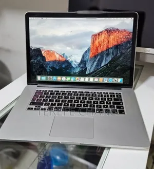 New Laptop Apple MacBook Pro 2015 16GB Intel Core i7 SSD 256GB