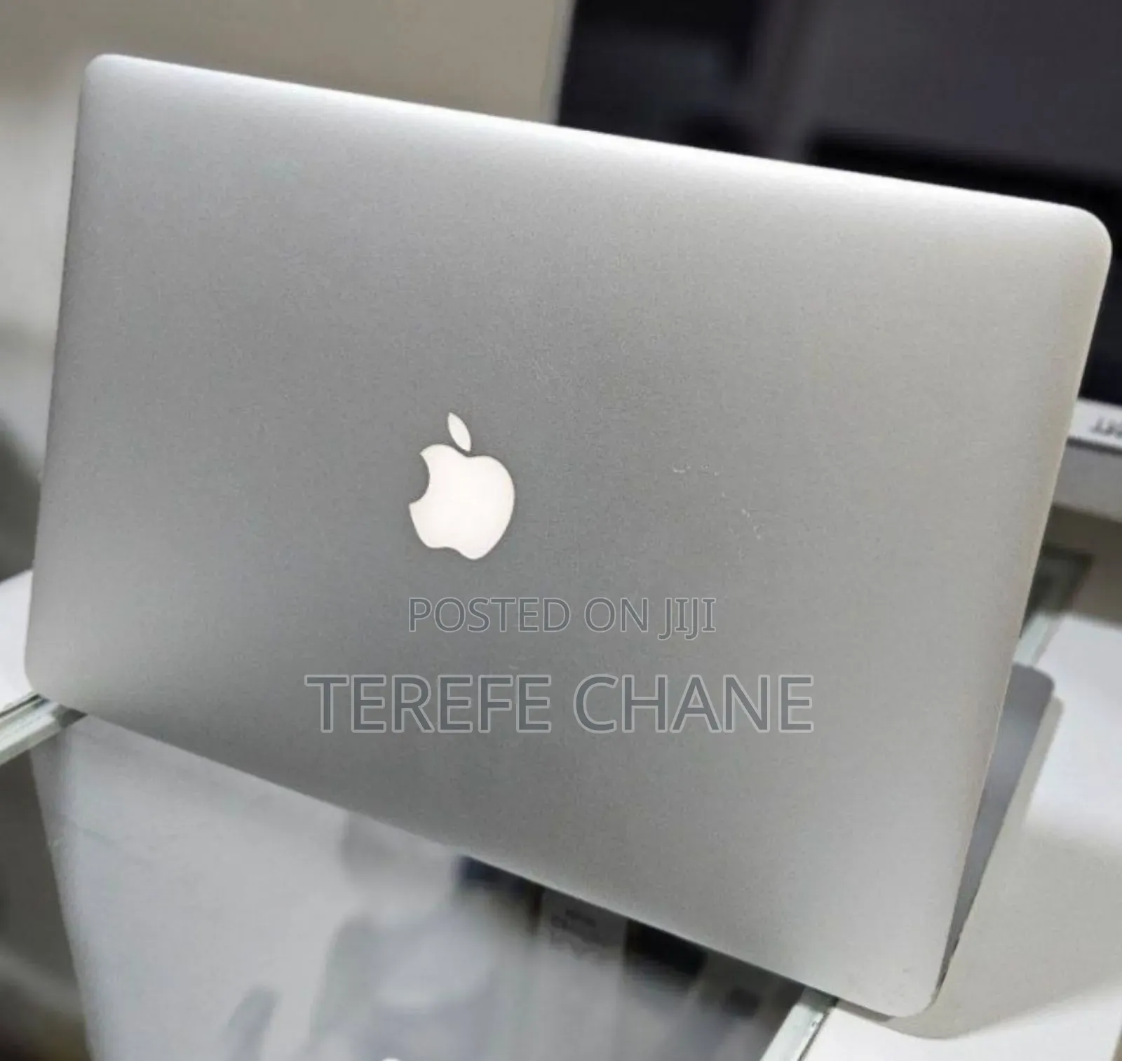 New Laptop Apple MacBook Pro 2015 16GB Intel Core i7 SSD 256GB