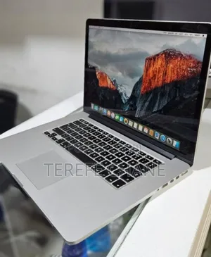 New Laptop Apple MacBook Pro 2015 16GB Intel Core i7 SSD 256GB