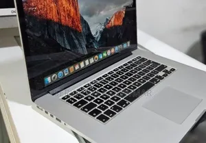 New Laptop Apple MacBook Pro 2015 16GB Intel Core i7 SSD 256GB