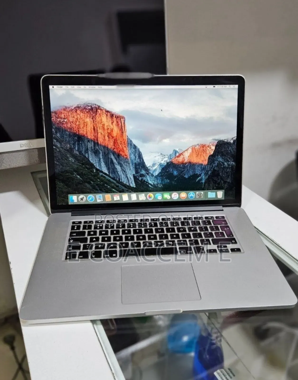 New Laptop Apple MacBook 16GB Intel Core i7 SSD 256GB