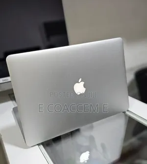 New Laptop Apple MacBook 16GB Intel Core i7 SSD 256GB
