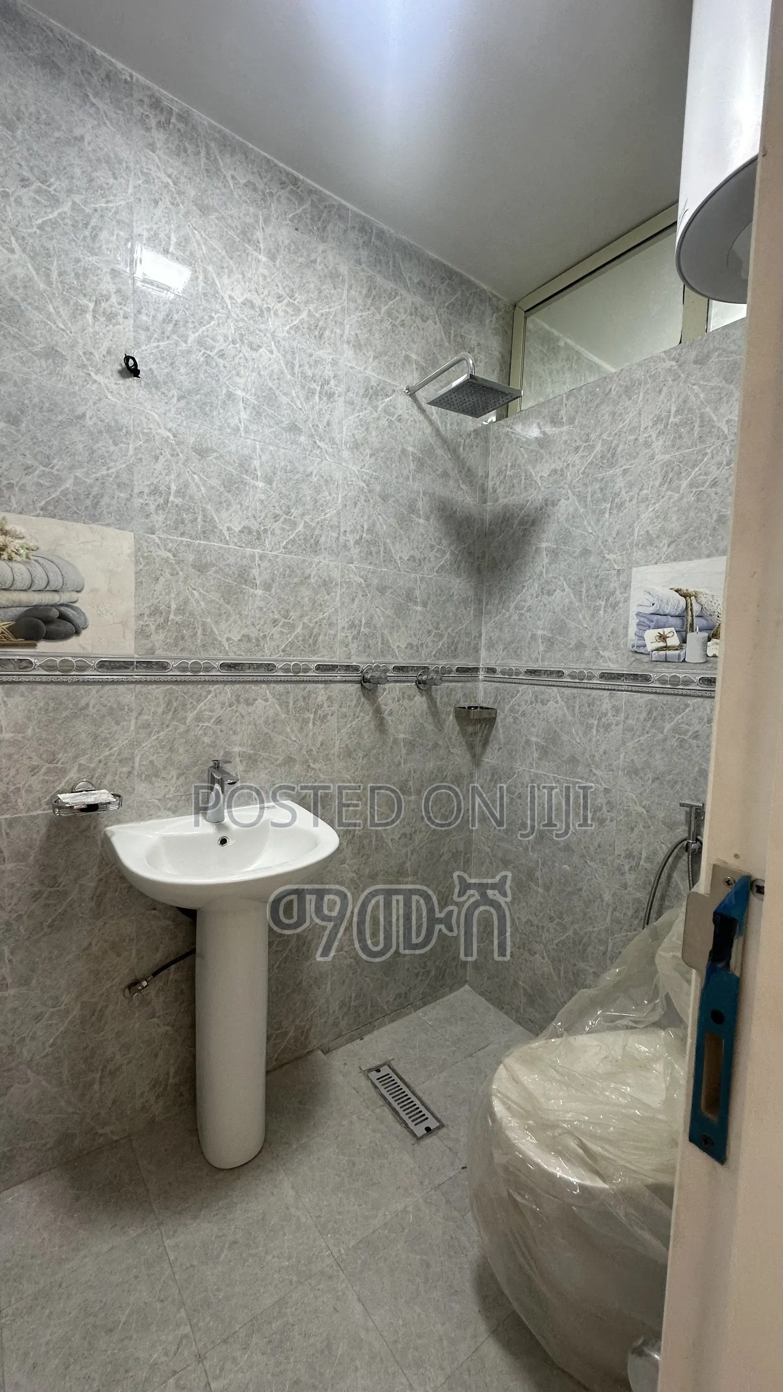 Furnished 2bdrm Condo in አዲስ አበባ ቦሌ በሻሌ, Bole for sale