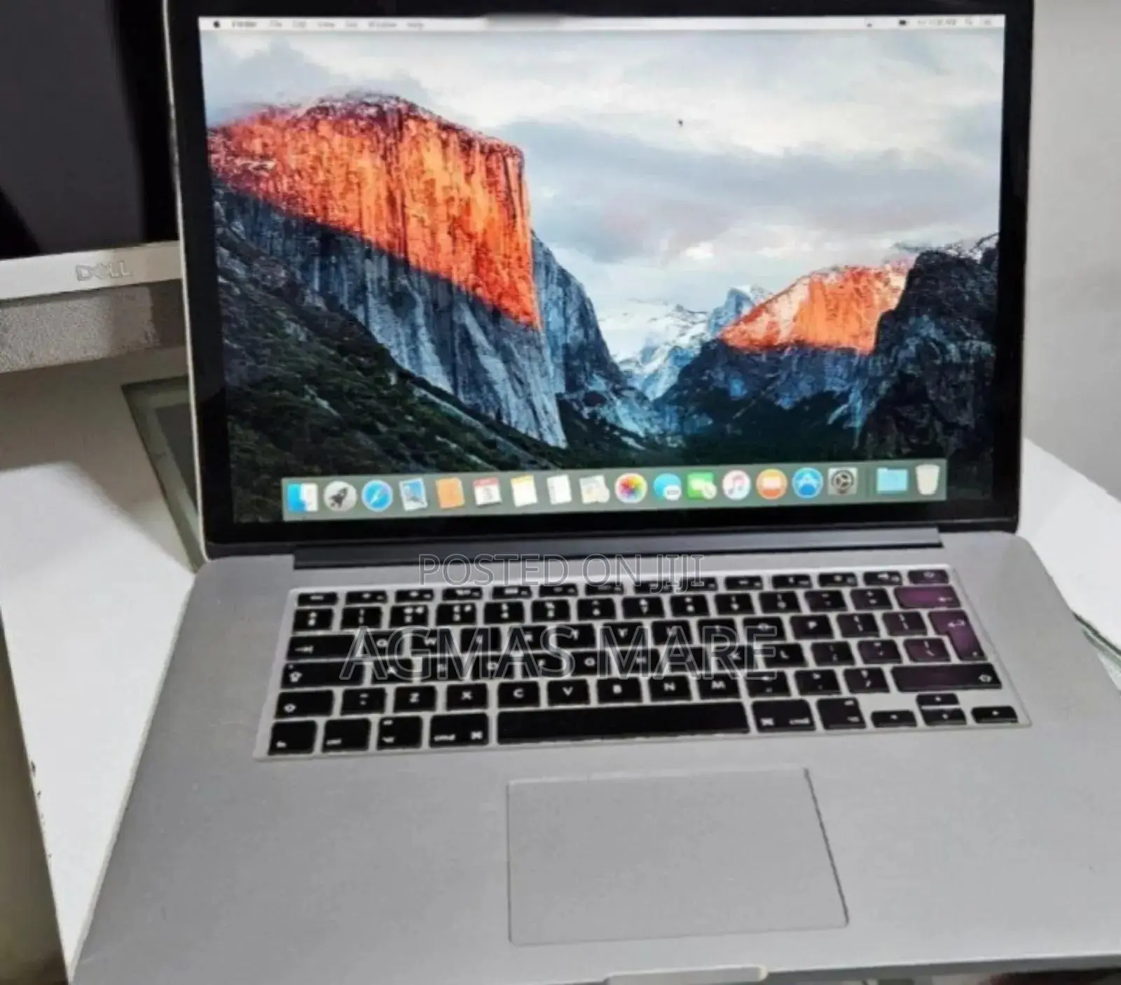 New Laptop Apple MacBook Pro 2015 16GB Intel Core i7 SSD 256GB