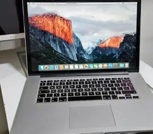 New Laptop Apple MacBook Pro 2015 16GB Intel Core i7 SSD 256GB