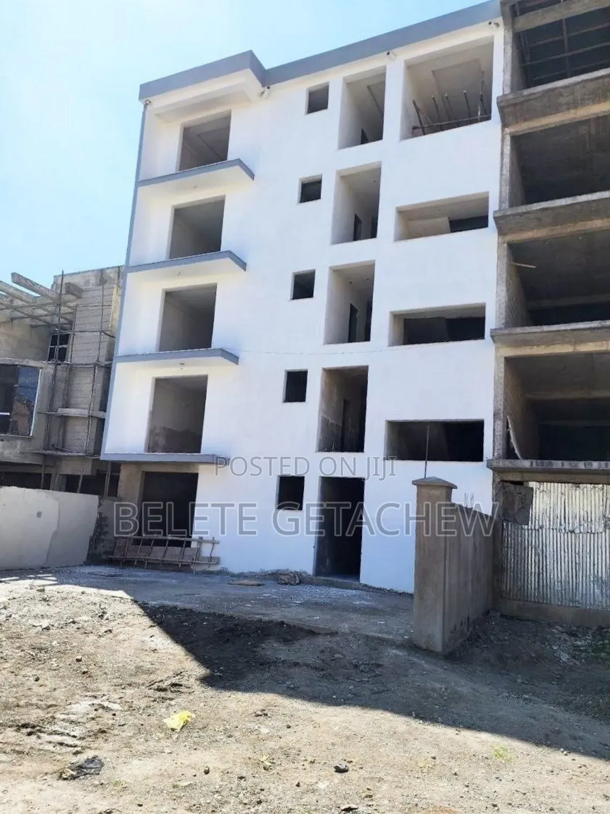 Ayat, G+4 Apartment Building for Sale 250sqm