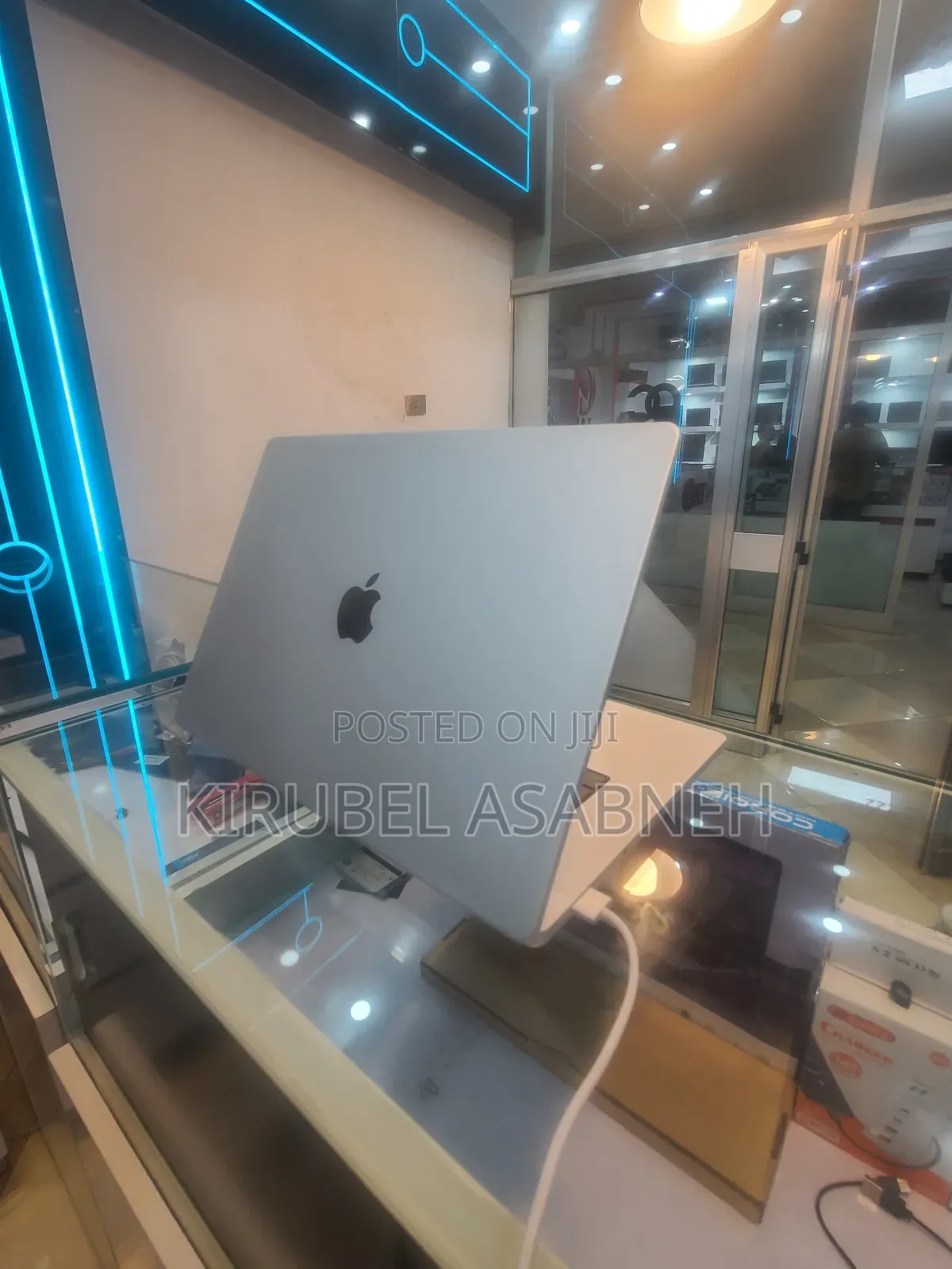 New Laptop Apple MacBook Pro 2021 M1 Max 32GB Apple M1 Max SSD 1T