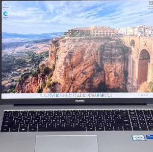 New Laptop Huawei Matebook D 15 8GB Intel Core i5 SSD 512GB