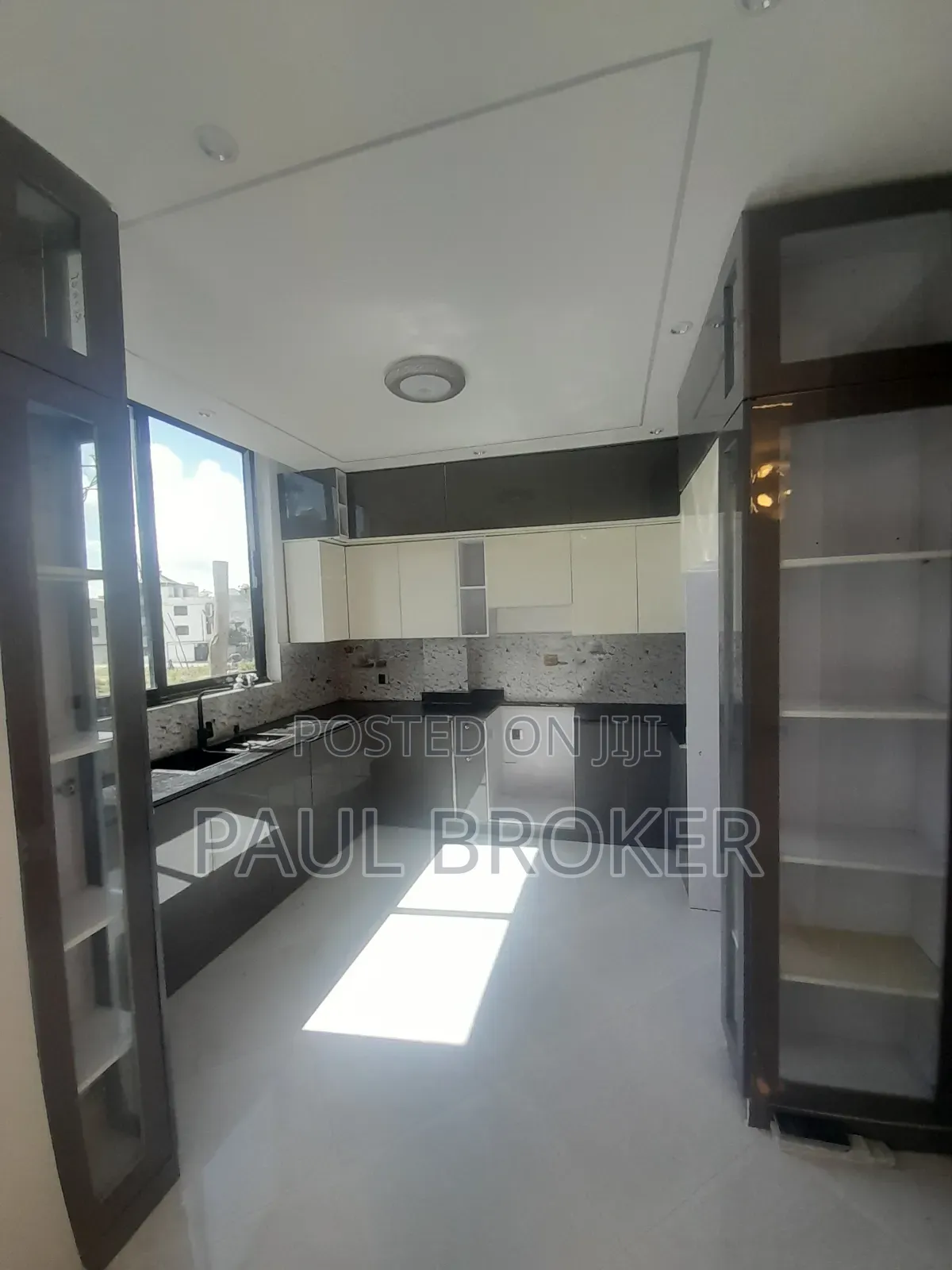 Furnished 7bdrm House in Akaky Kaliti for sale