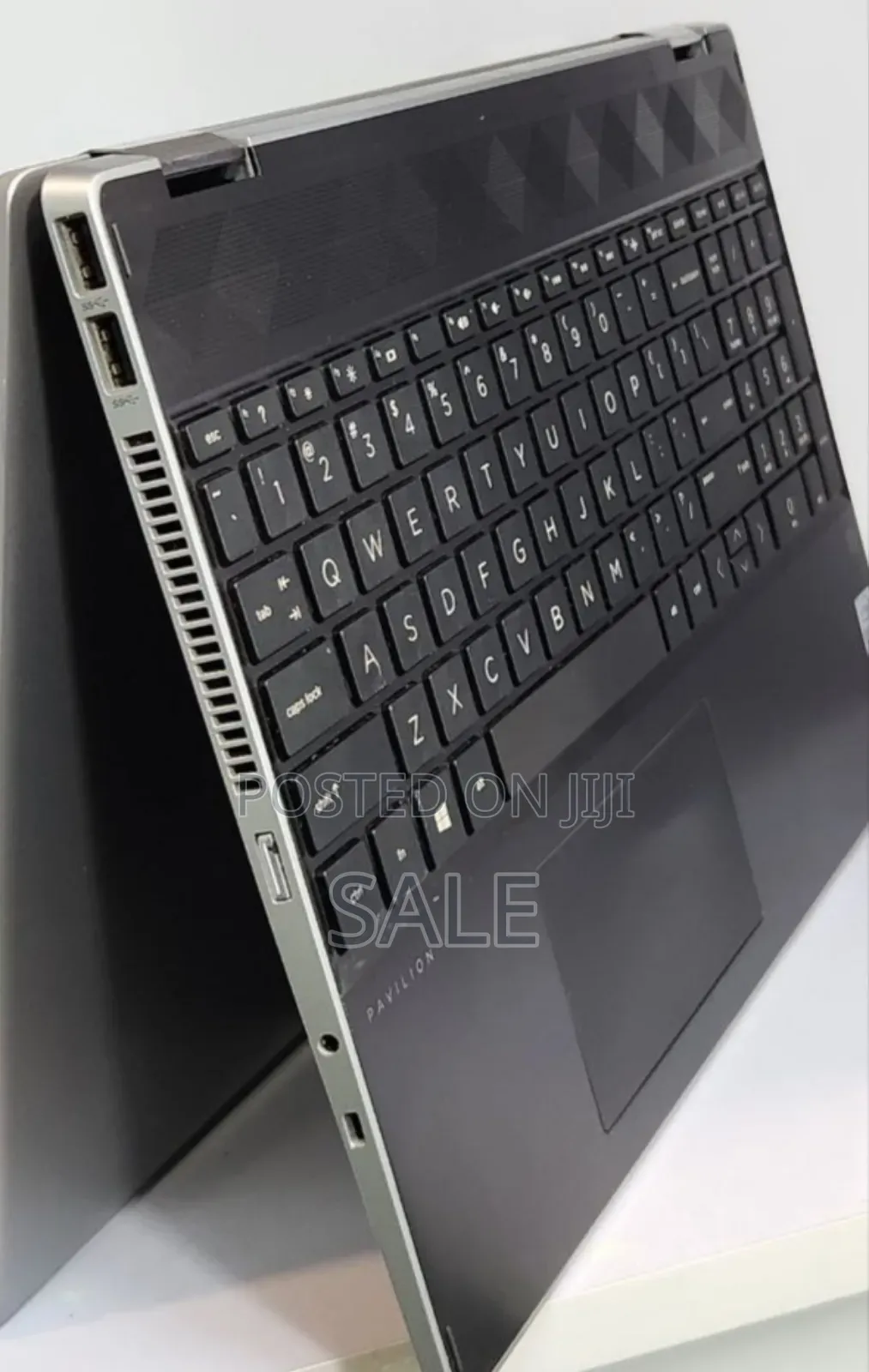 New Laptop HP Pavilion X360 8GB Intel Core i5 SSD 512GB