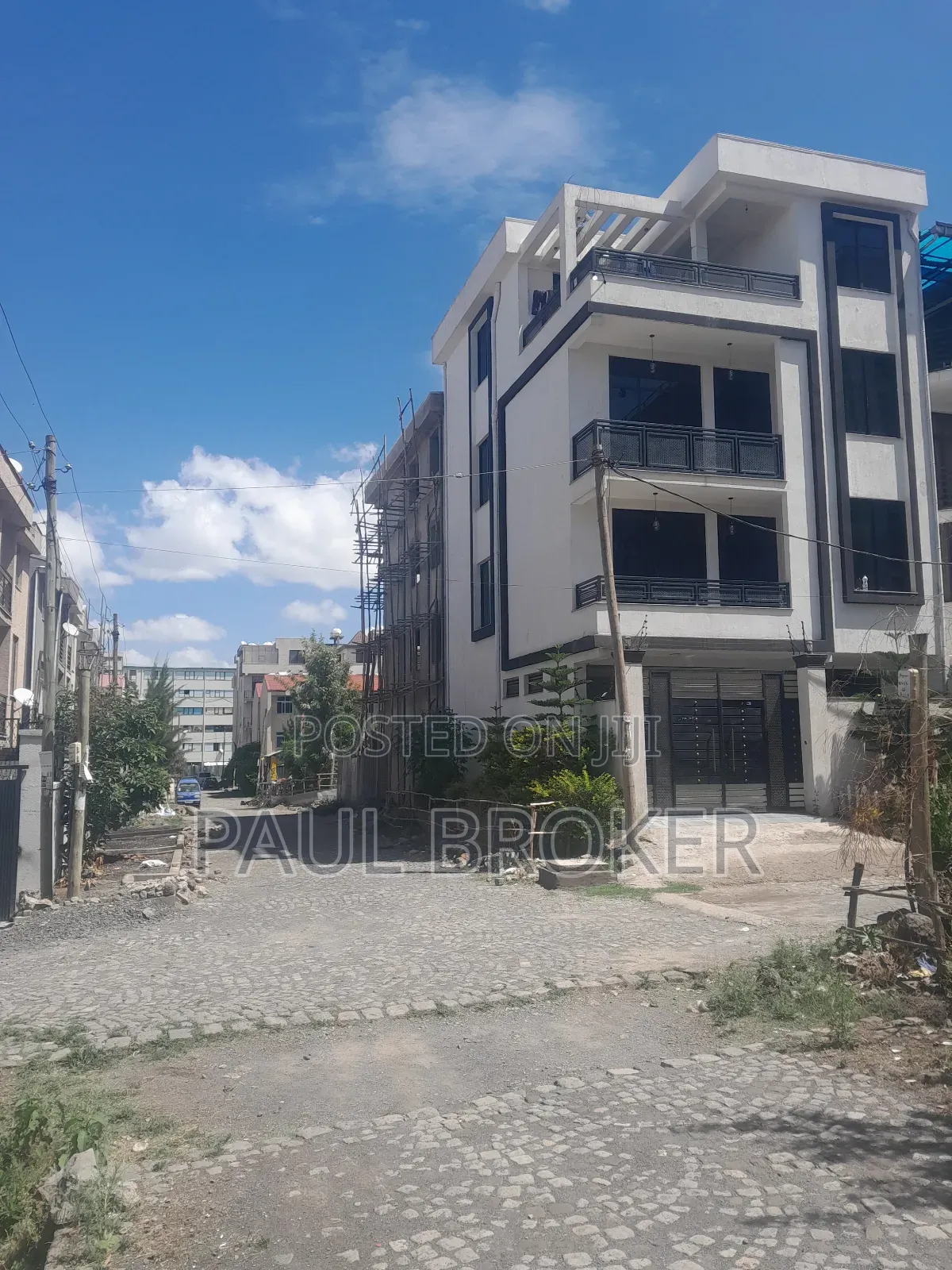 Furnished 8bdrm House in Akaky Kaliti for sale
