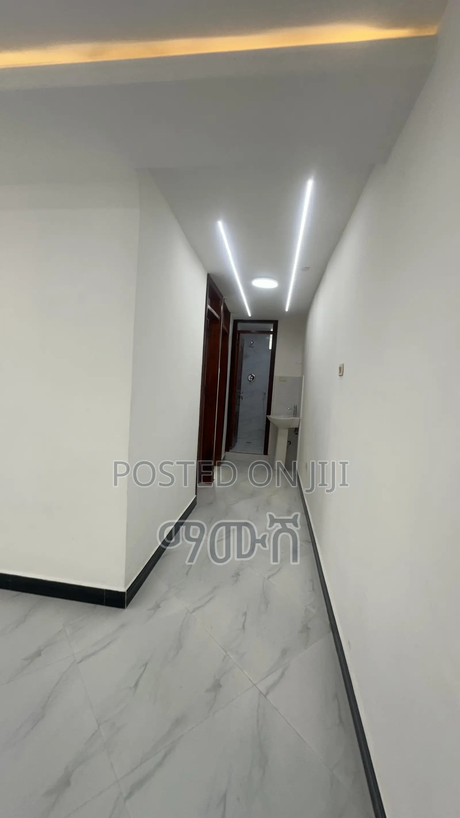 Furnished 3bdrm Condo in አያት, Bole for sale