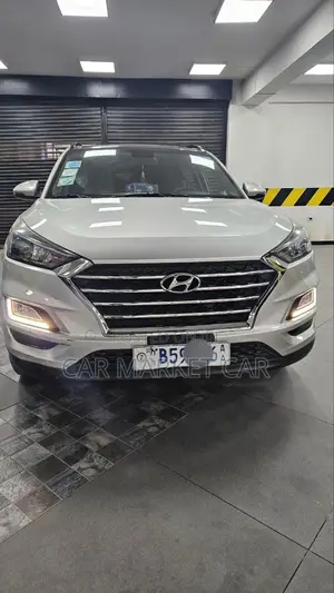 Hyundai Tucson SE AWD 2019 Silver