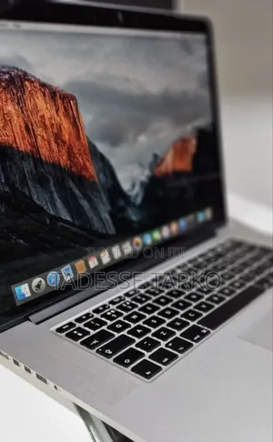 New Laptop Apple MacBook Pro 2015 16GB Intel Core i7 SSD 256GB
