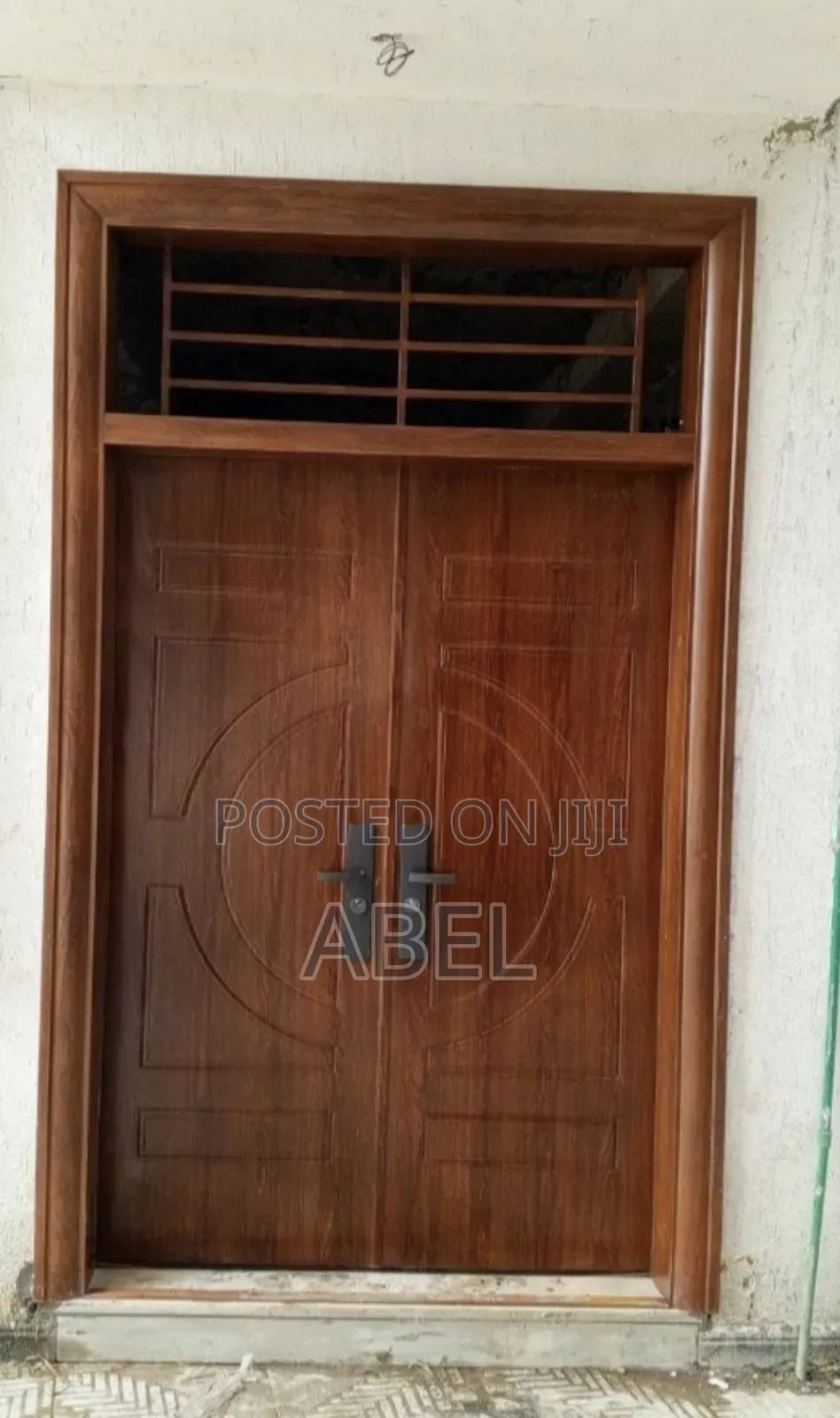 -Victor Doors-Waterproof – ከዝናብ የማይጎዳ