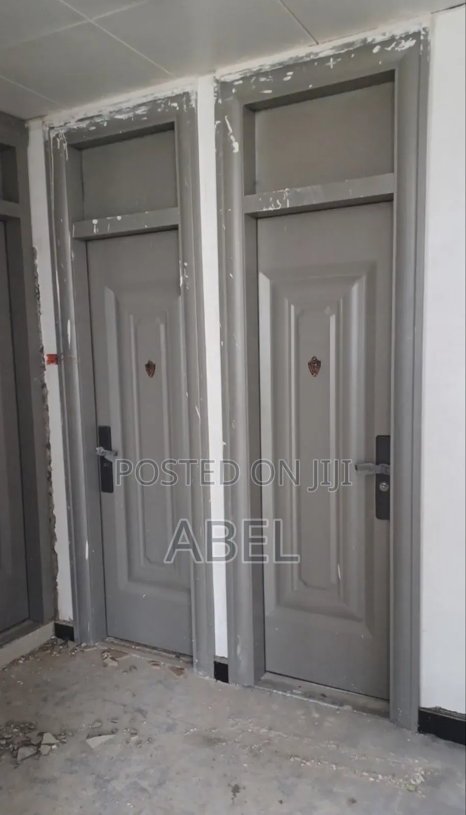 -Victor Doors-Waterproof – ከዝናብ የማይጎዳ