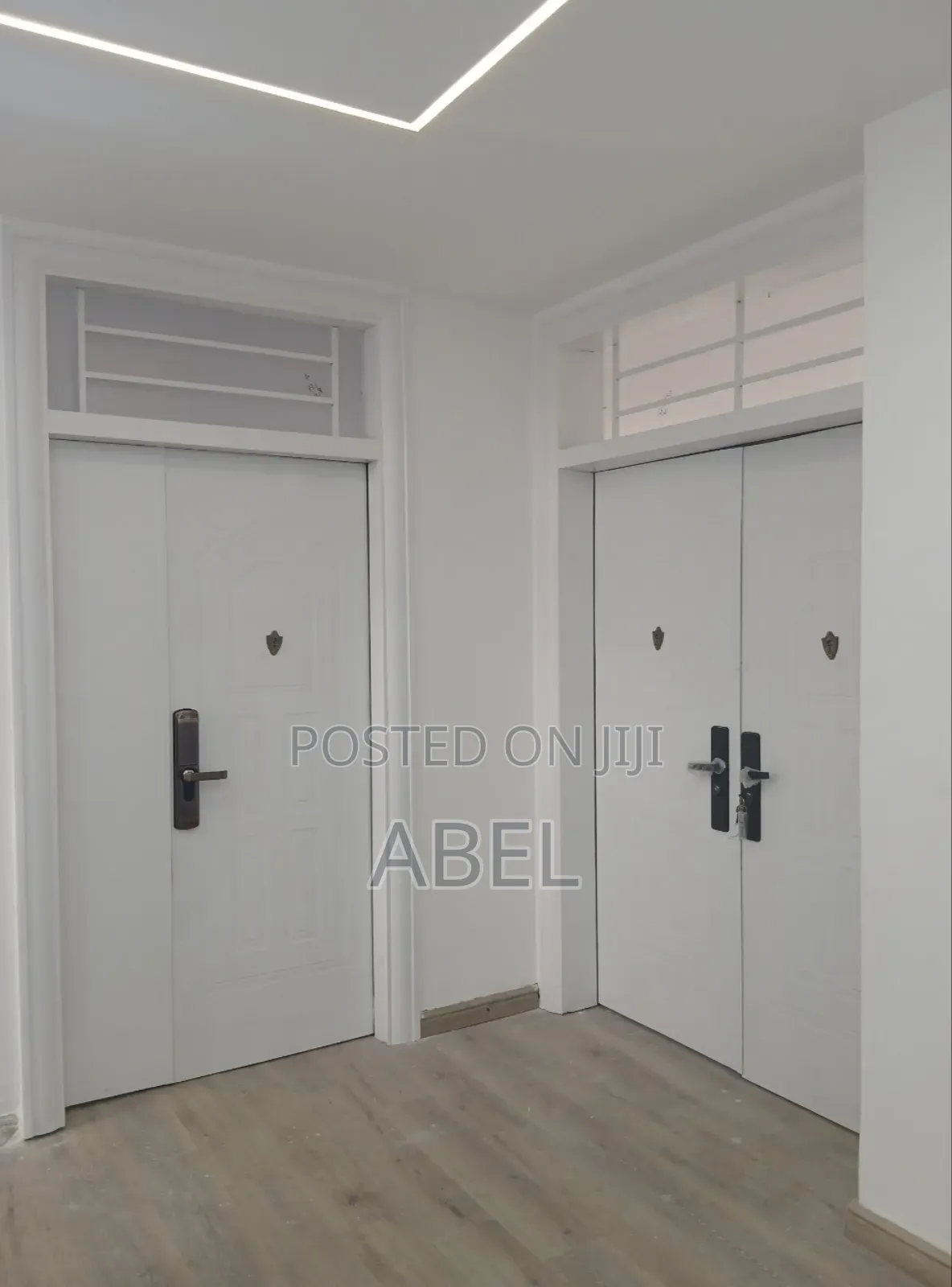 -Victor Doors-Waterproof – ከዝናብ የማይጎዳ