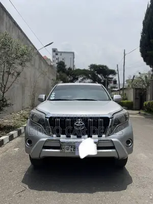 Toyota Land Cruiser Prado 2016 Silver