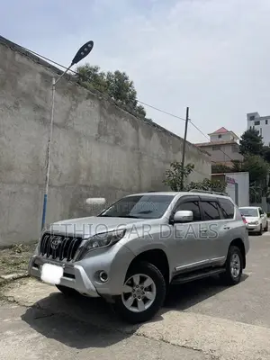 Toyota Land Cruiser Prado 2016 Silver