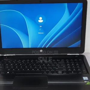 New Laptop HP Pavilion 15 8GB Intel Core i5 SSD 256GB