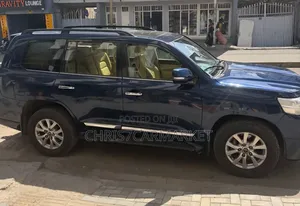 Toyota Land Cruiser 4.5 V8 VXR 2018 Blue