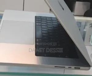 New Laptop Apple MacBook Pro 2021 M1 32GB Apple M1 Pro SSD 1T