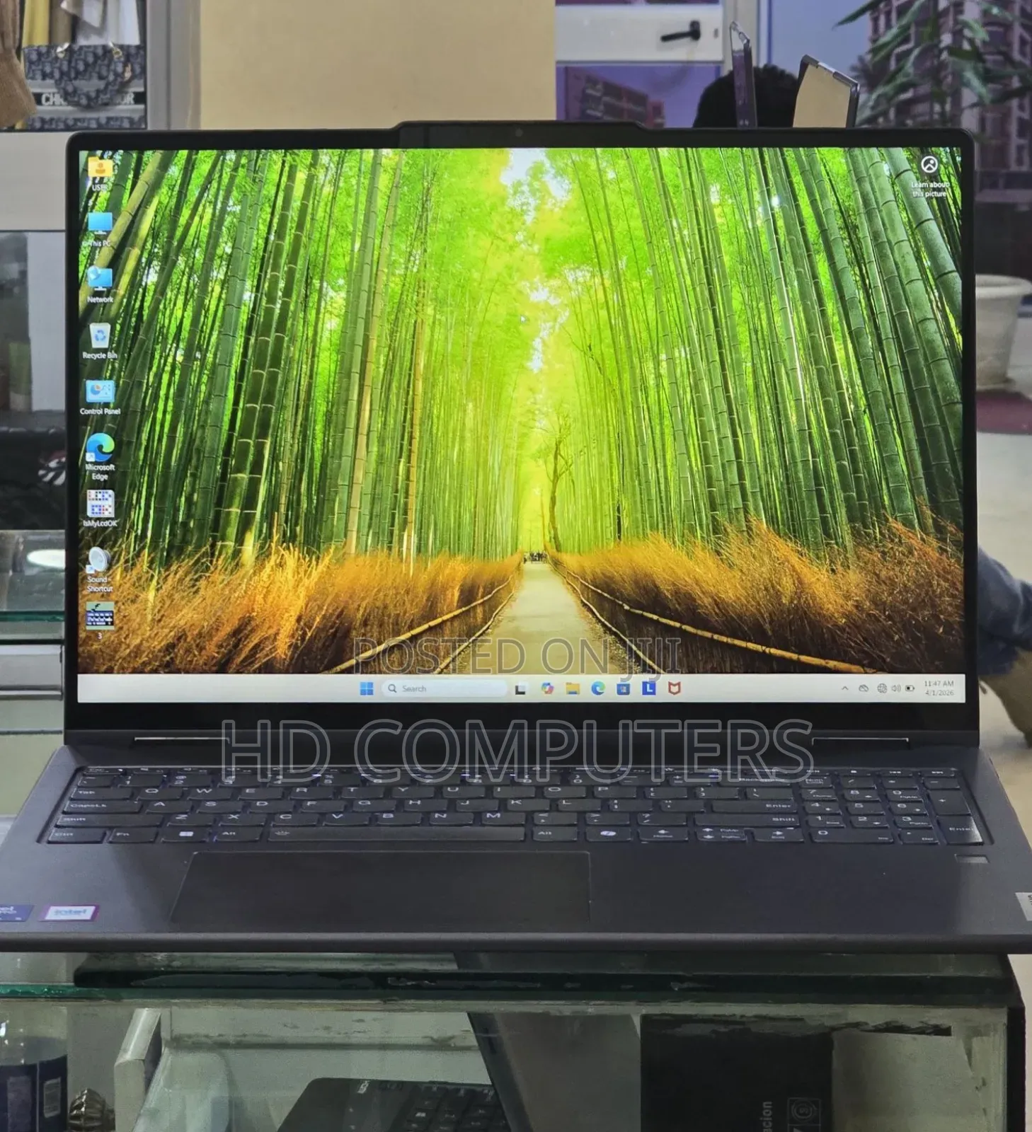 New Laptop Lenovo Yoga 7i 16GB Intel Core Ultra 5 SSD 512GB