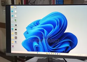 New Hp 27" Inch Frameless Monitor