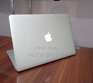 New Laptop Apple MacBook 2015 8GB Intel Core i5 SSD 128GB