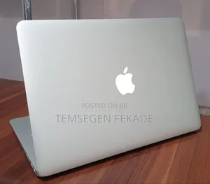 New Laptop Apple MacBook 2015 8GB Intel Core i5 SSD 128GB