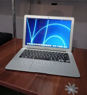 Laptop Apple MacBook 8GB Intel Core i5 SSD 128GB