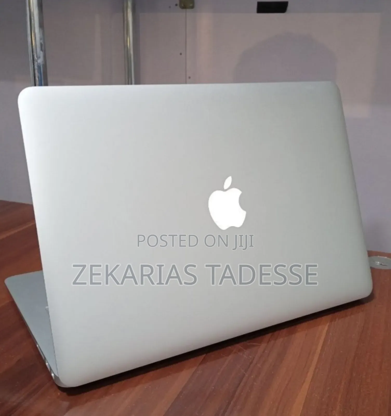 New Laptop Apple MacBook Air 2015 8GB Intel Core i5 SSD 128GB