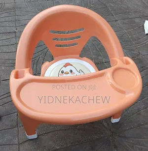 የፕላስቲክ የልጆች መመገቢያ ወንበር