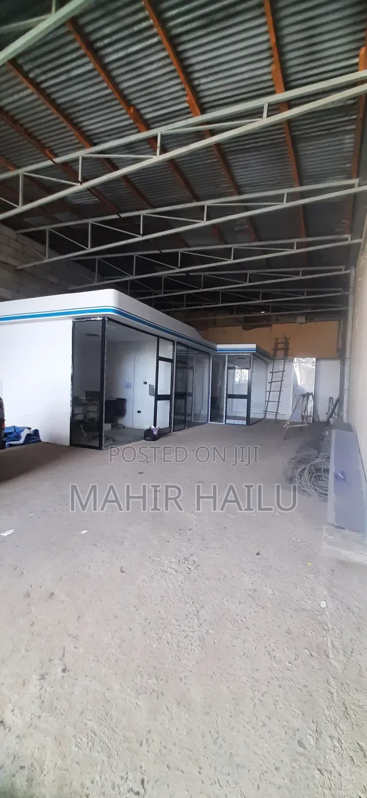 Rent Ware House in Jacros