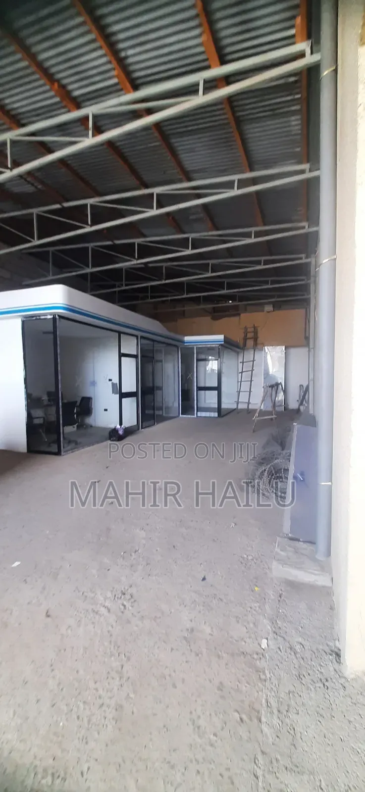 Rent Ware House in Jacros