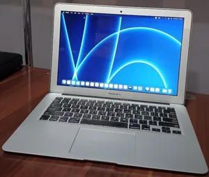 New Laptop Apple MacBook 2015 8GB Intel Core i5 SSD 128GB