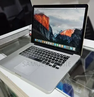 New Laptop Apple MacBook Pro 2015 16GB Intel Core i7 SSD 256GB