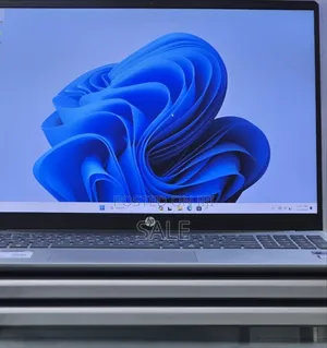 New Laptop HP Pavilion 15 8GB Intel Core Ultra 5 SSD 512GB