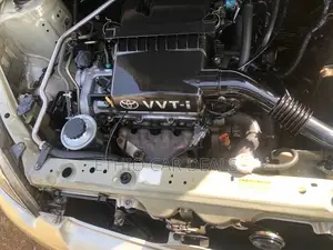 Toyota Vitz 2002 Gold